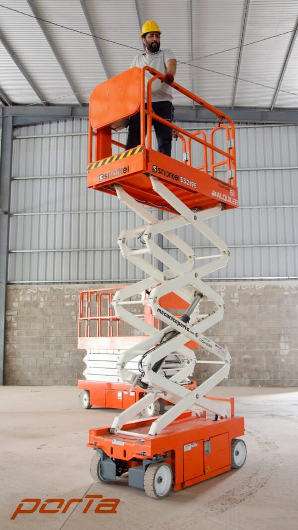 <strong>Plataforma Tijera Eléctrica  8 MTS De Altura De Trabajo </strong> - Imagen 2